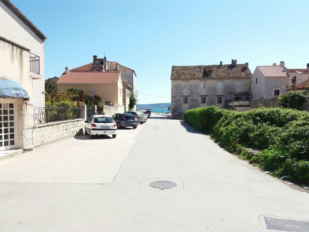 Anatony Apartment Kastela Exterior photo